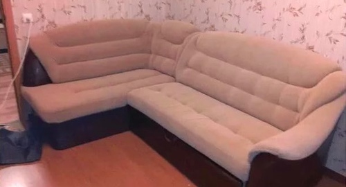 Перетяжка углового дивана. Новохохловская